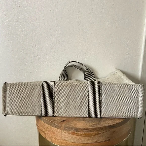 Hermes Toile Fourre-Tout MM Tote Bag - Picture 5 of 16